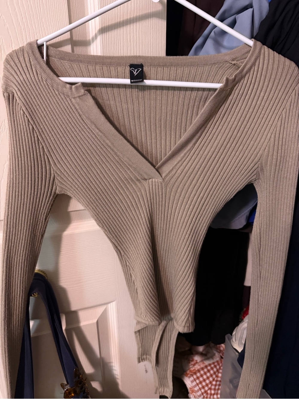 Windsor Ribbed V-Neck Long Sleeve Sweater - Taupe
